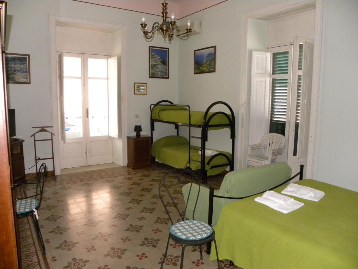 Novecento Apartment Липари Екстериор снимка